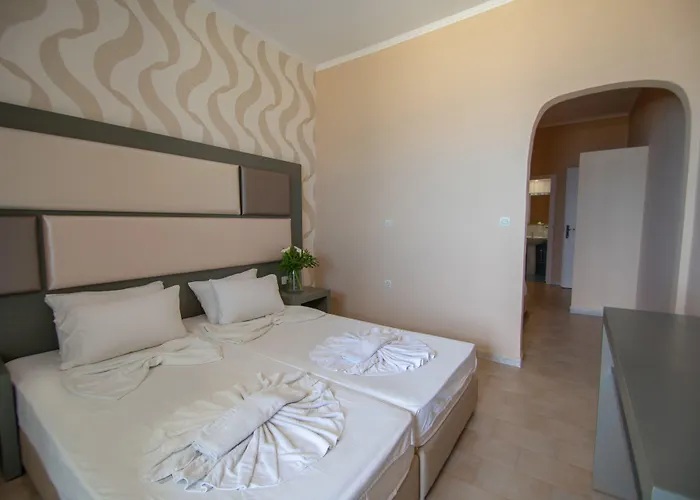 Aktypis Deluxe Hotel