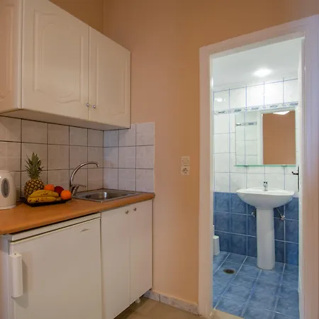 Aktypis Deluxe ホテル